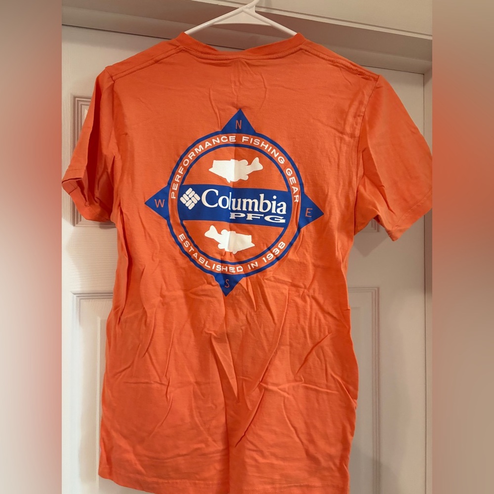 Women’s Columbia T-Shirt - Picture 2 of 2